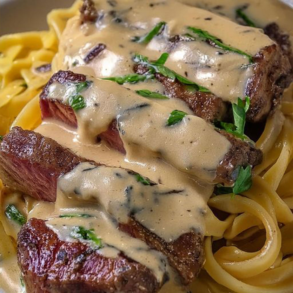 Savory Steak Gorgonzola Alfredo with Creamy Parmesan Sauce